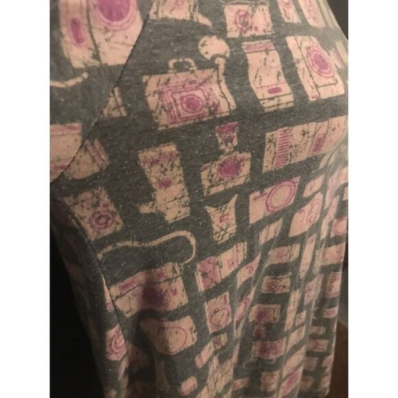 Lularoe size S small perfect t shirt Gray pink Cameras - Picture 4 of 4